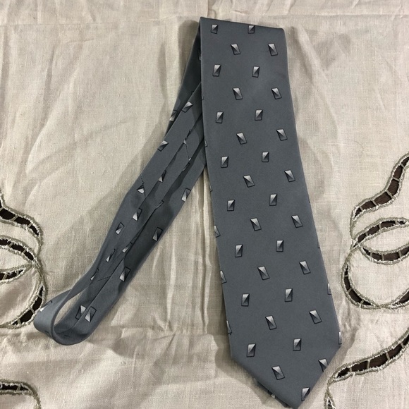 Giorgio Armani Other - Giorgio Armani Classico Tie
